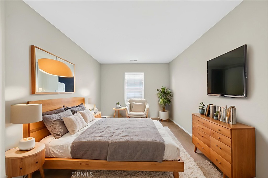 MLS #OC25252489 image #10