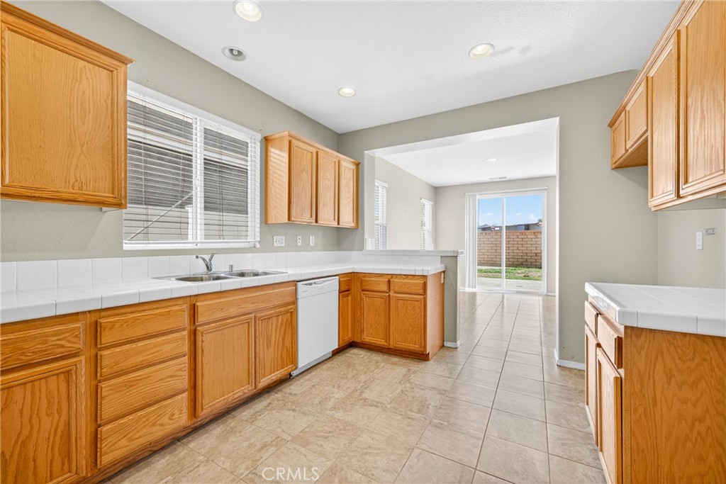 MLS #OC25252489 image #31