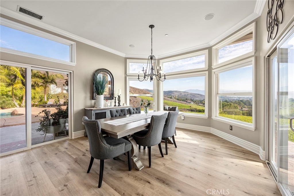 MLS #OC25252496 image #13