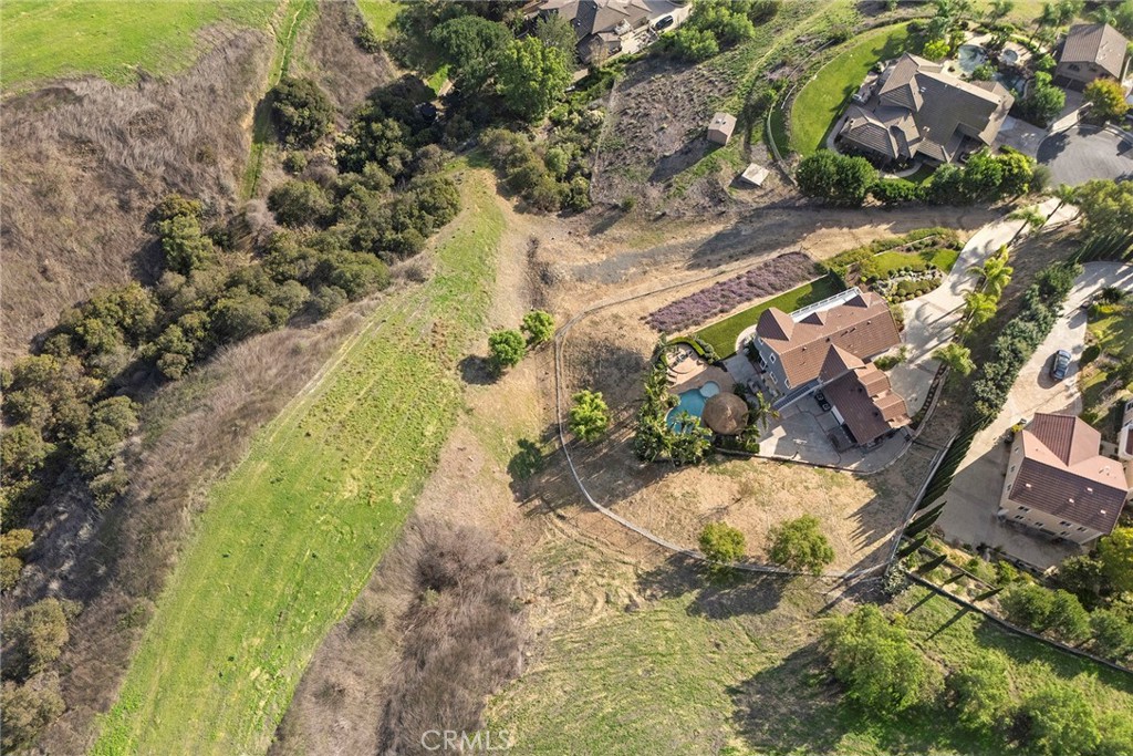 MLS #OC25252496 image #19