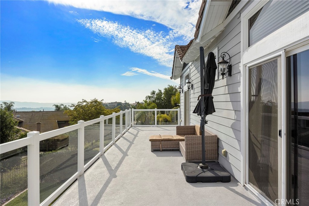 MLS #OC25252496 image #29