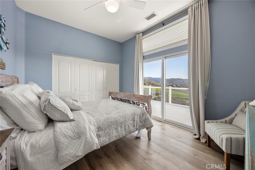 MLS #OC25252496 image #31