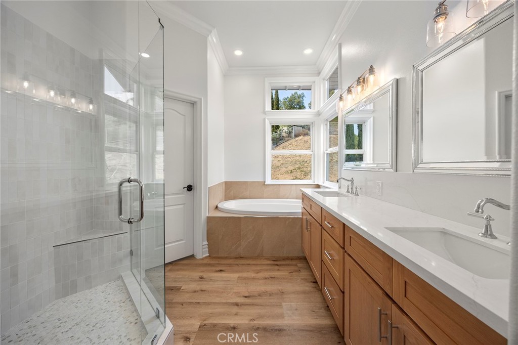 MLS #OC25252496 image #34