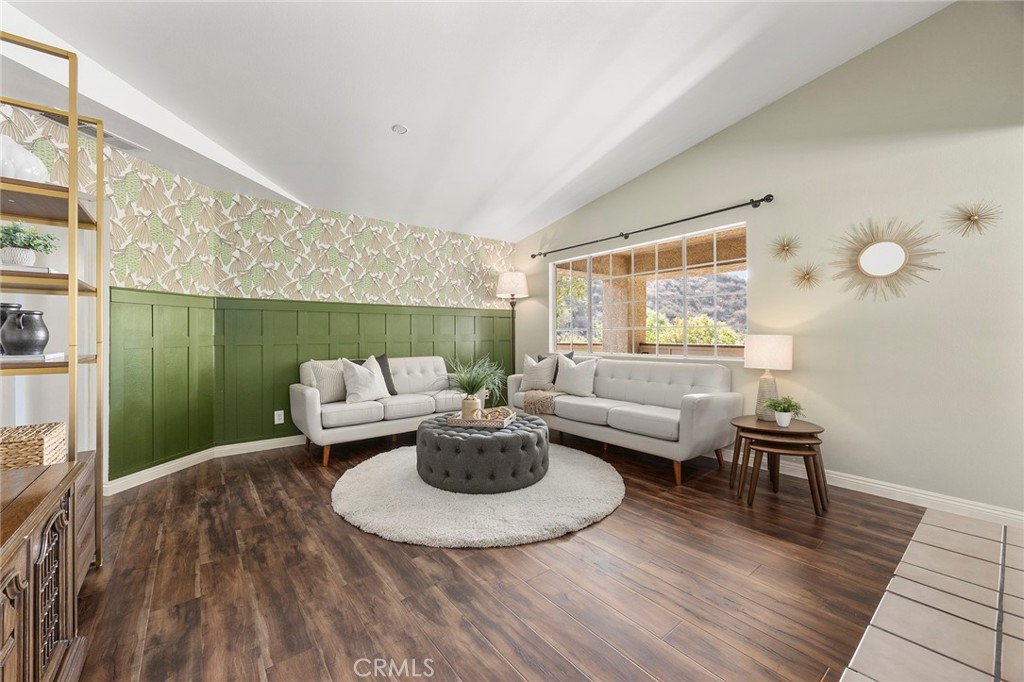 MLS #OC25252504 image #3