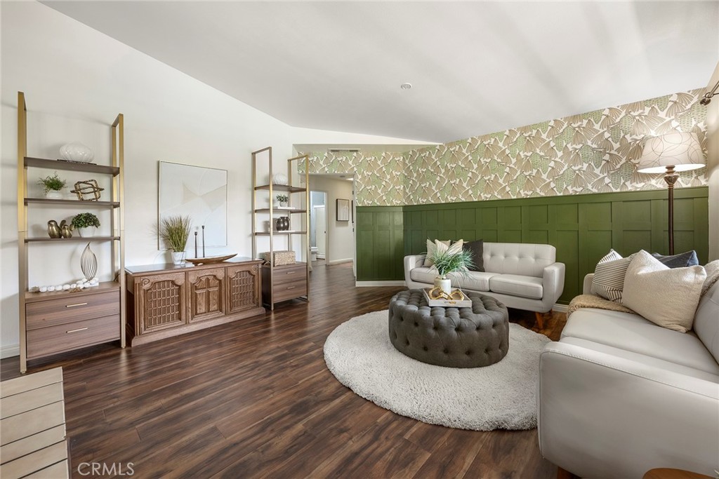 MLS #OC25252504 image #4