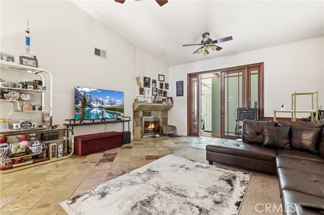 MLS #OC25252520 image #3