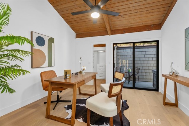 MLS #OC25252542 image #10