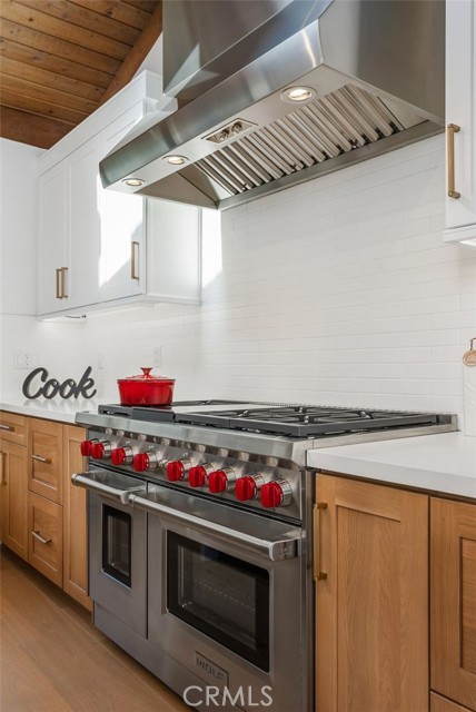 MLS #OC25252542 image #8