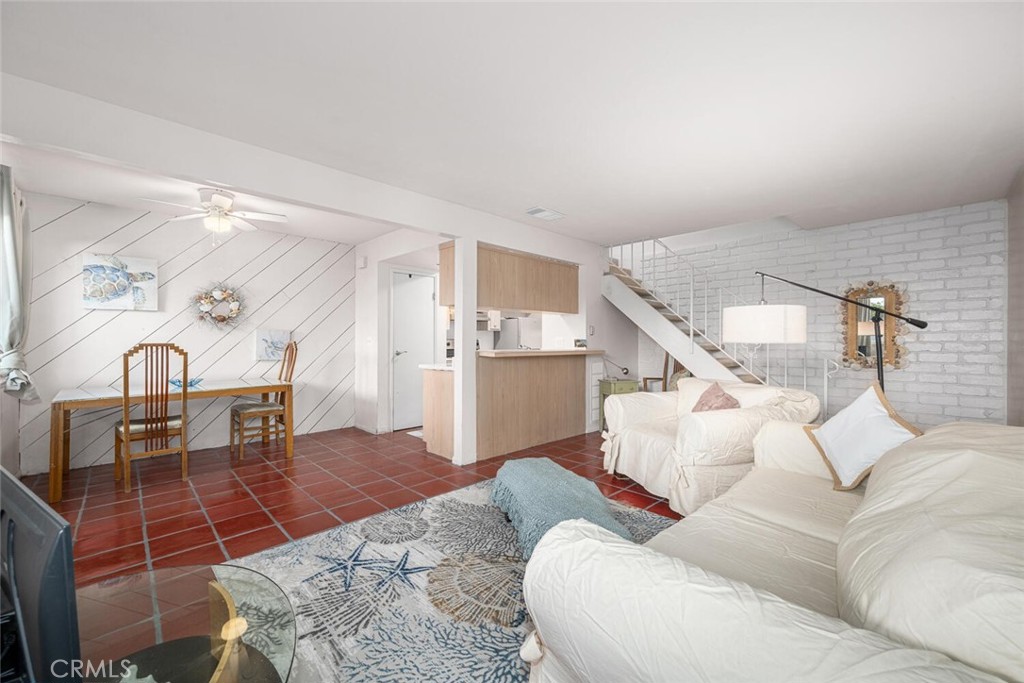 MLS #OC25252557 image #4