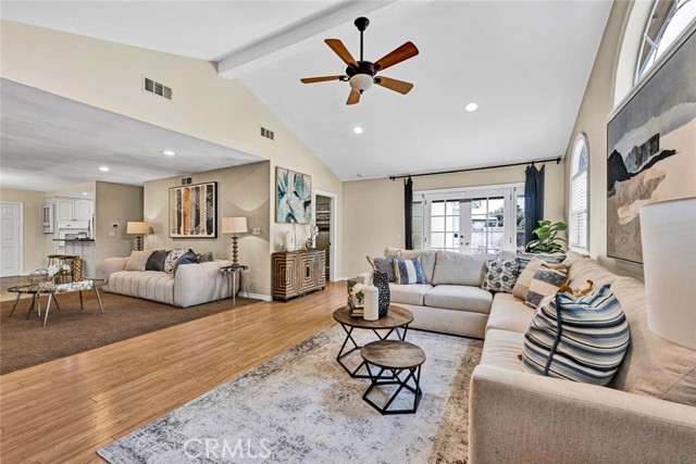 MLS #OC25252576 image #21