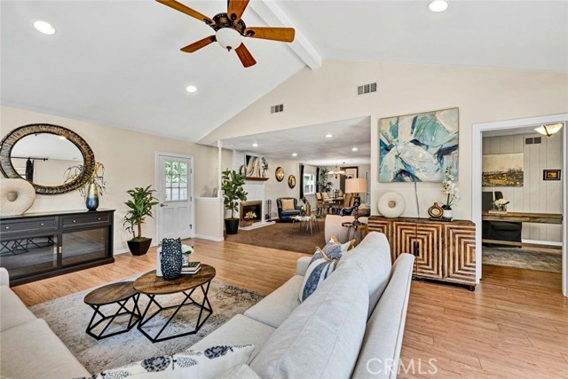 MLS #OC25252576 image #24