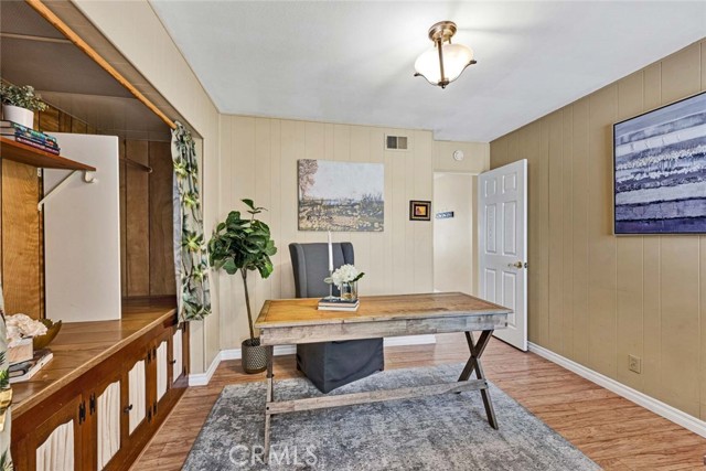 MLS #OC25252576 image #25