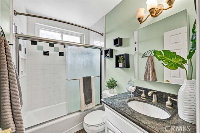 MLS #OC25252576 image #31