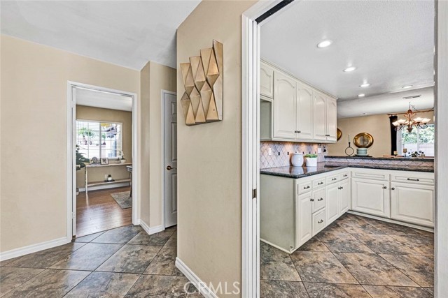 MLS #OC25252576 image #4