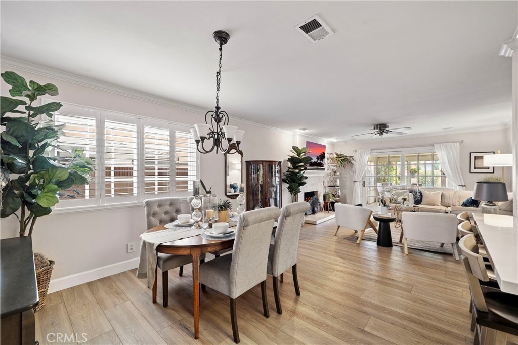 MLS #OC25252577 image #10