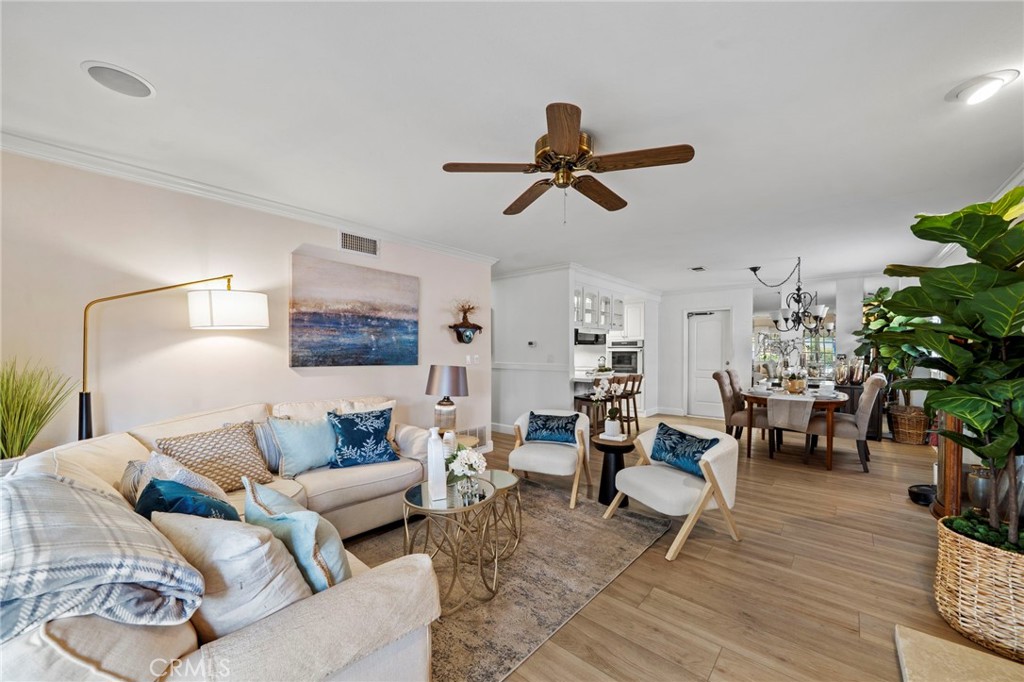 MLS #OC25252577 image #12