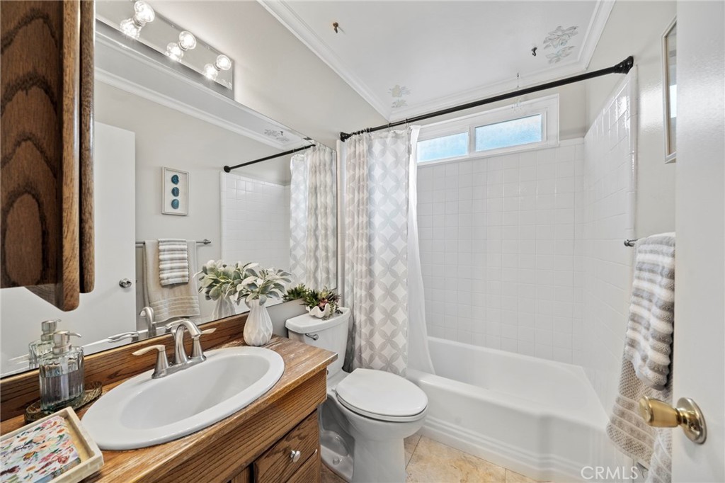 MLS #OC25252577 image #20