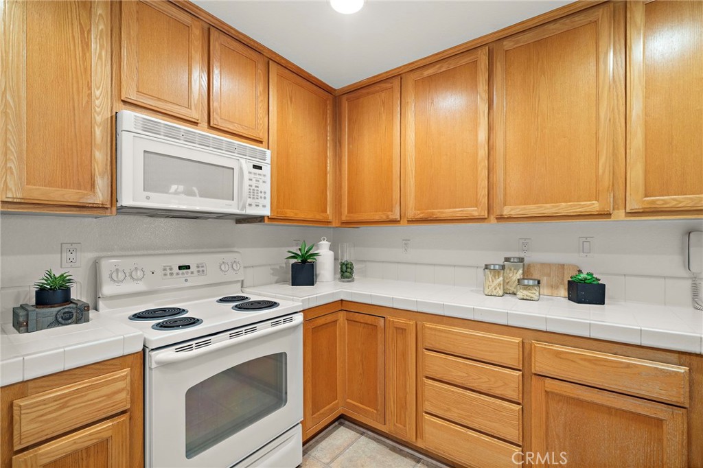 MLS #OC25252581 image #16