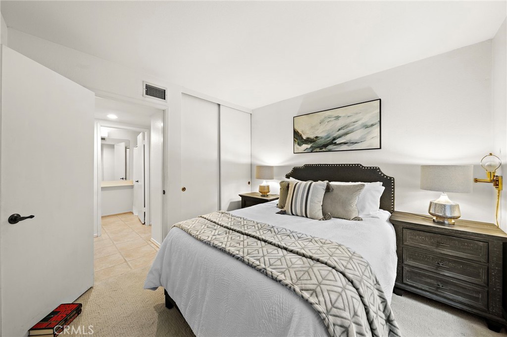 MLS #OC25252581 image #22