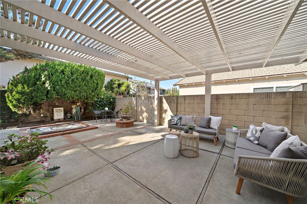 MLS #OC25252581 image #27