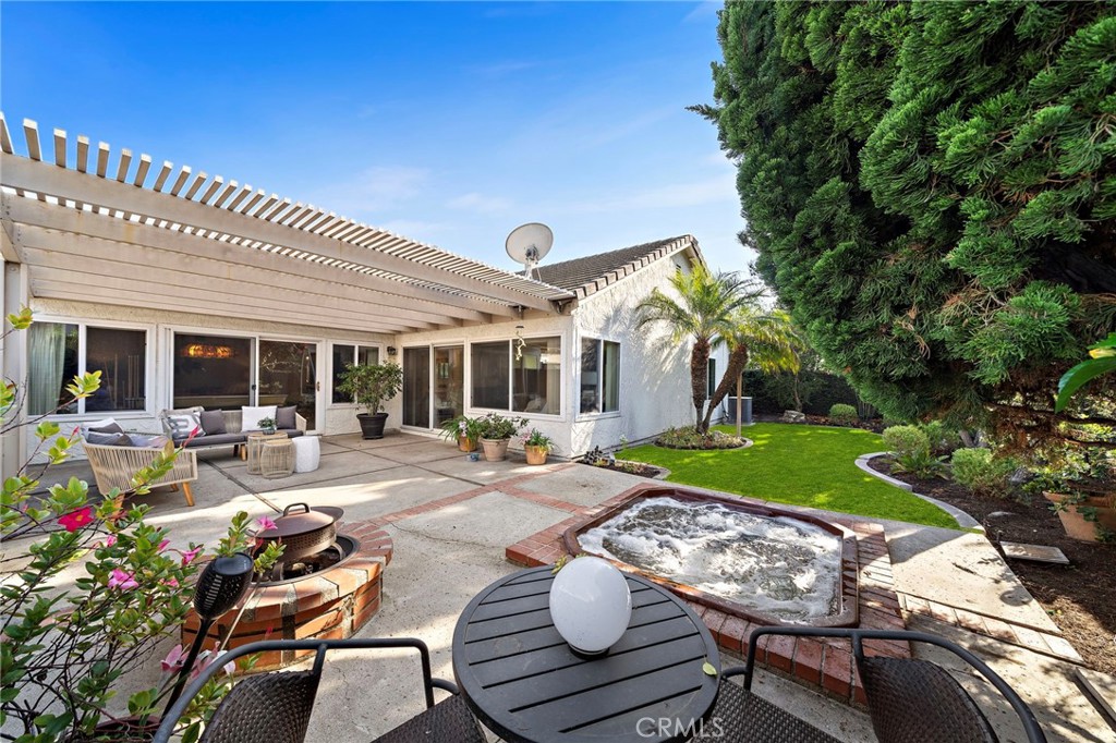 MLS #OC25252581 image #33