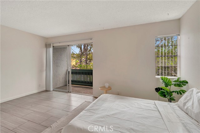 MLS #OC25252591 image #17