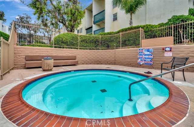 MLS #OC25252591 image #9