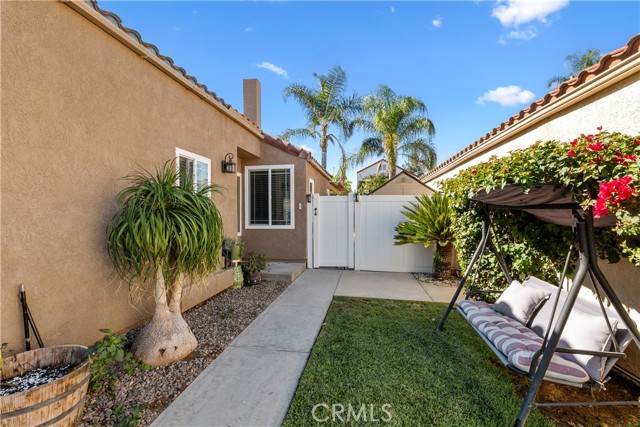 MLS #OC25252595 image #1