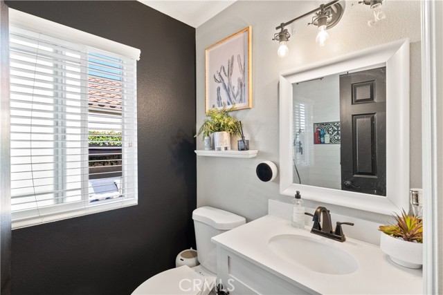 MLS #OC25252595 image #10