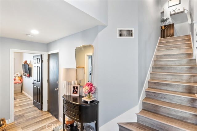 MLS #OC25252595 image #12