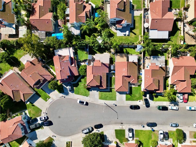 MLS #OC25252595 image #27