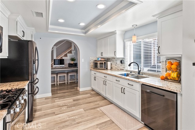 MLS #OC25252595 image #5