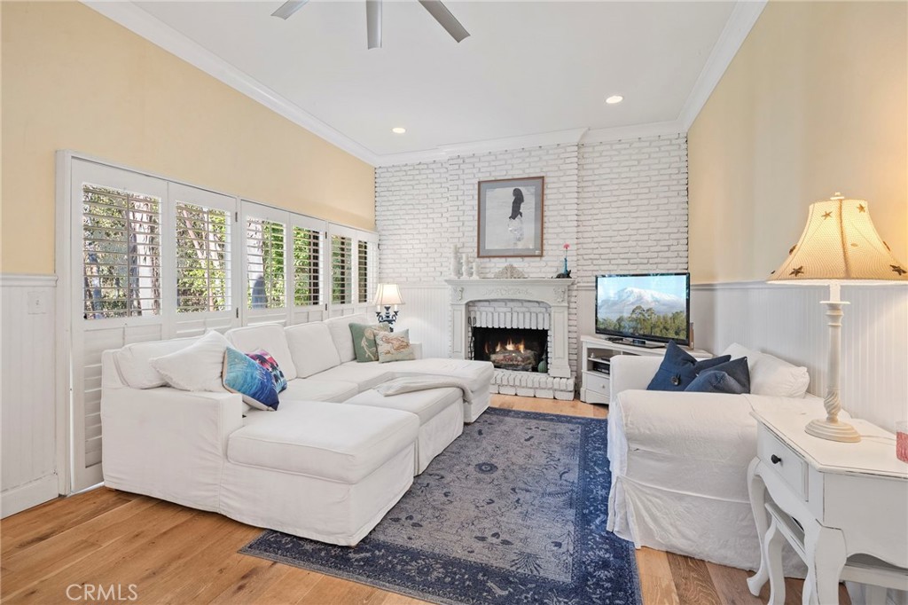 MLS #OC25252613 image #12