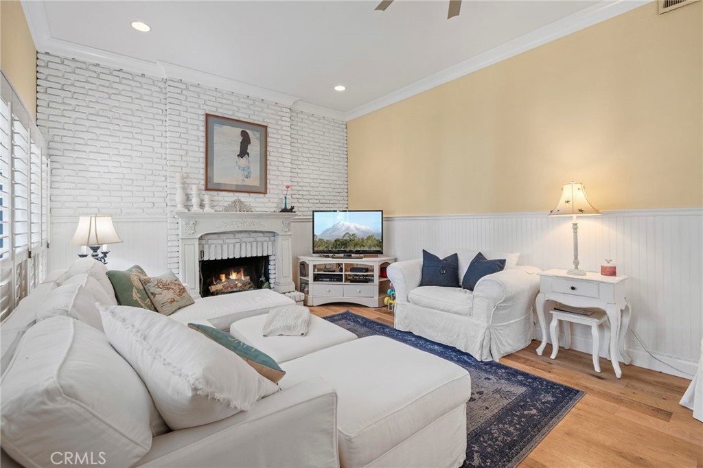 MLS #OC25252613 image #14