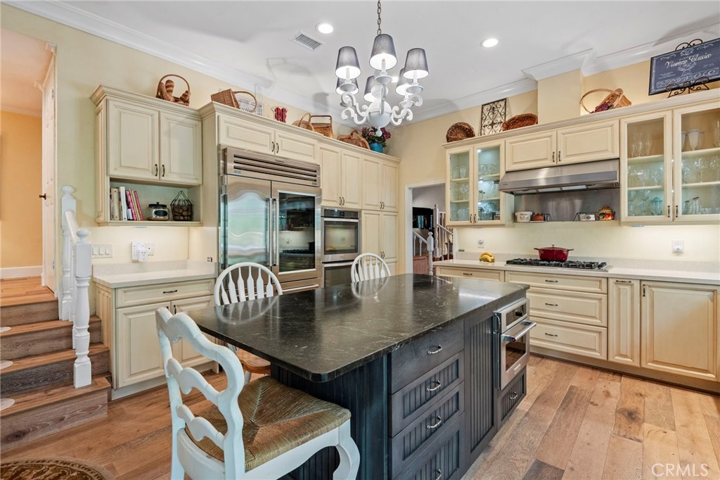 MLS #OC25252613 image #17