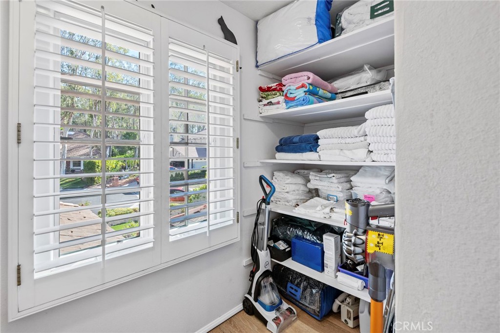 MLS #OC25252613 image #21