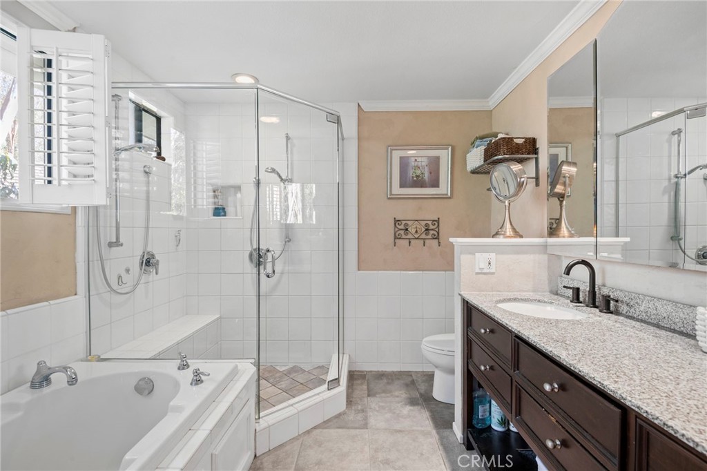 MLS #OC25252613 image #27