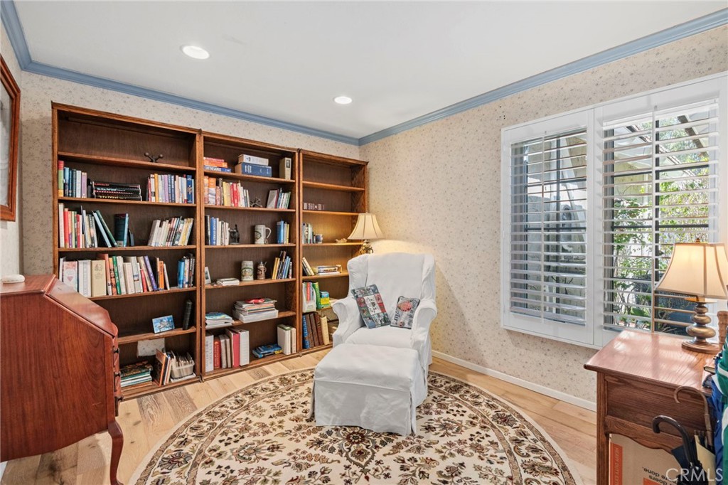 MLS #OC25252613 image #30