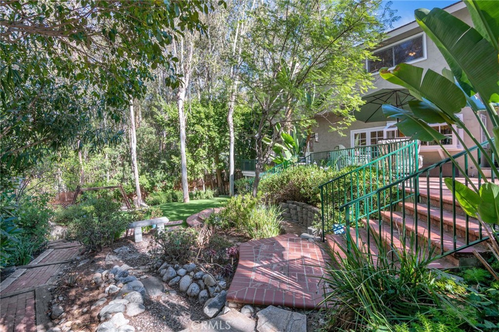 MLS #OC25252613 image #40