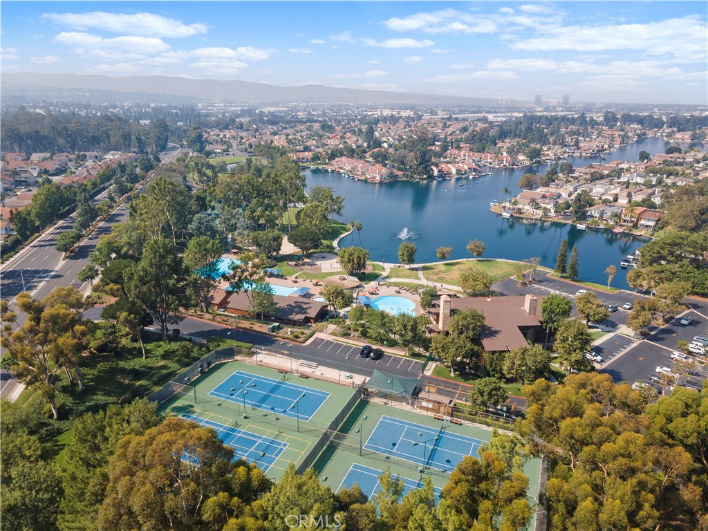 MLS #OC25252613 image #47