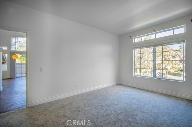 MLS #OC25252660 image #10