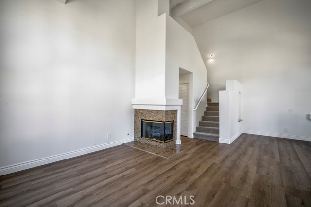 MLS #OC25252660 image #4