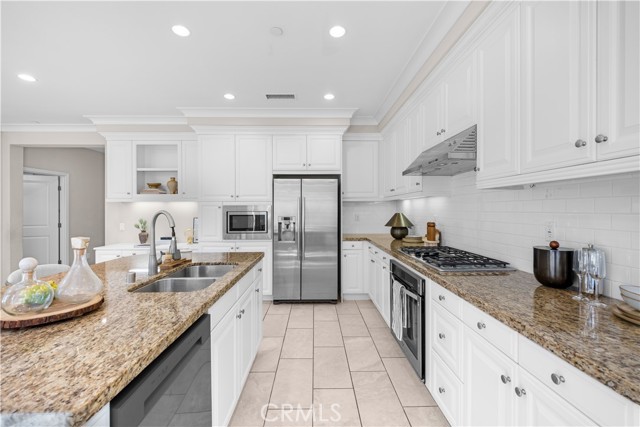 MLS #OC25252665 image #10