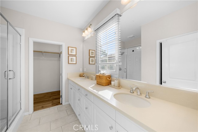 MLS #OC25252665 image #20