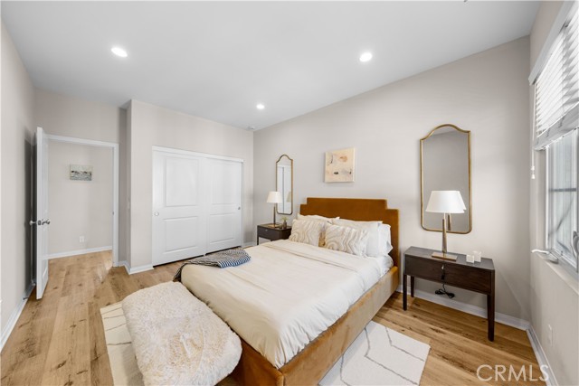 MLS #OC25252665 image #23