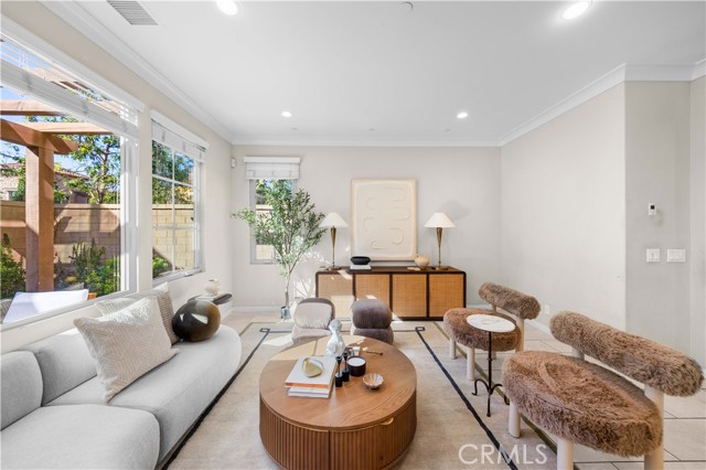 MLS #OC25252665 image #5