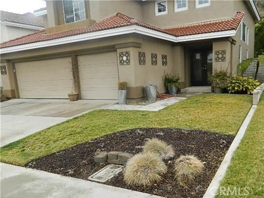 MLS #OC25252677 image #1