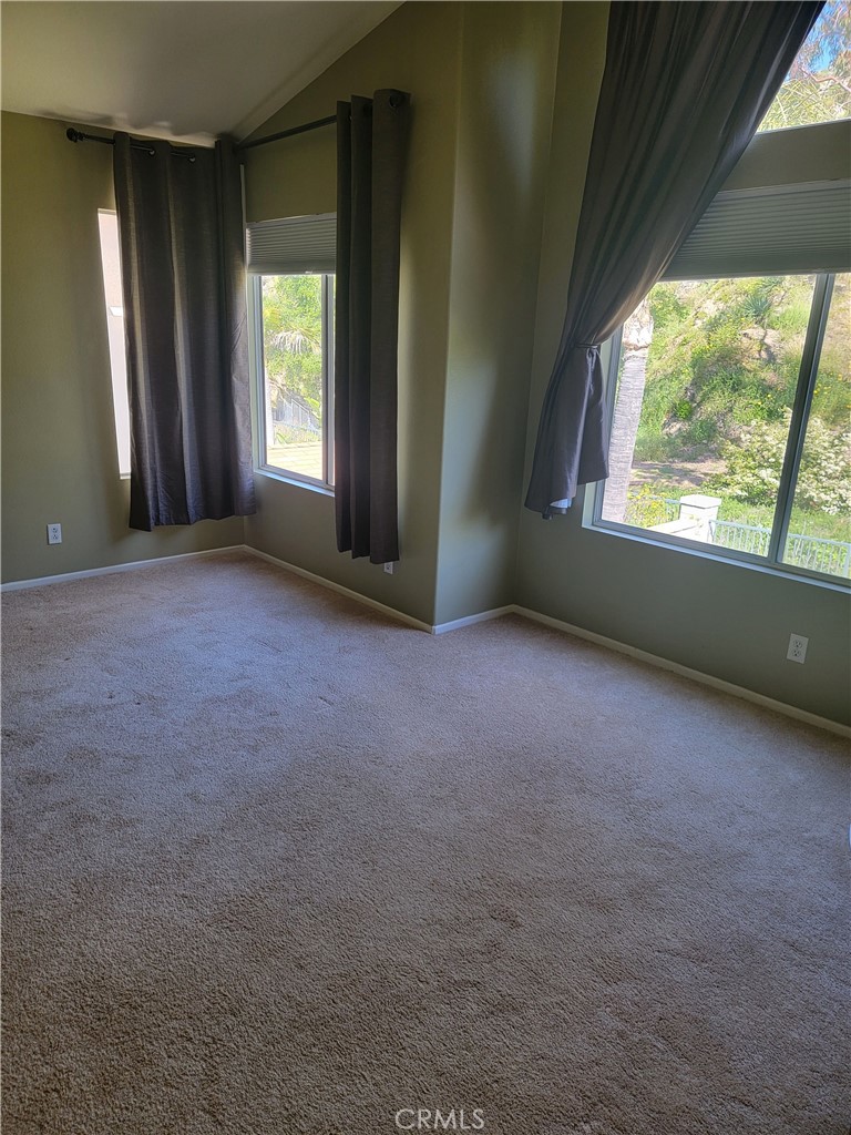 MLS #OC25252677 image #33