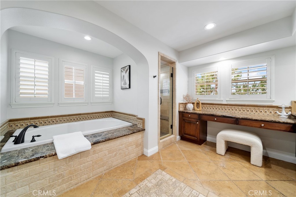 MLS #OC25252692 image #6