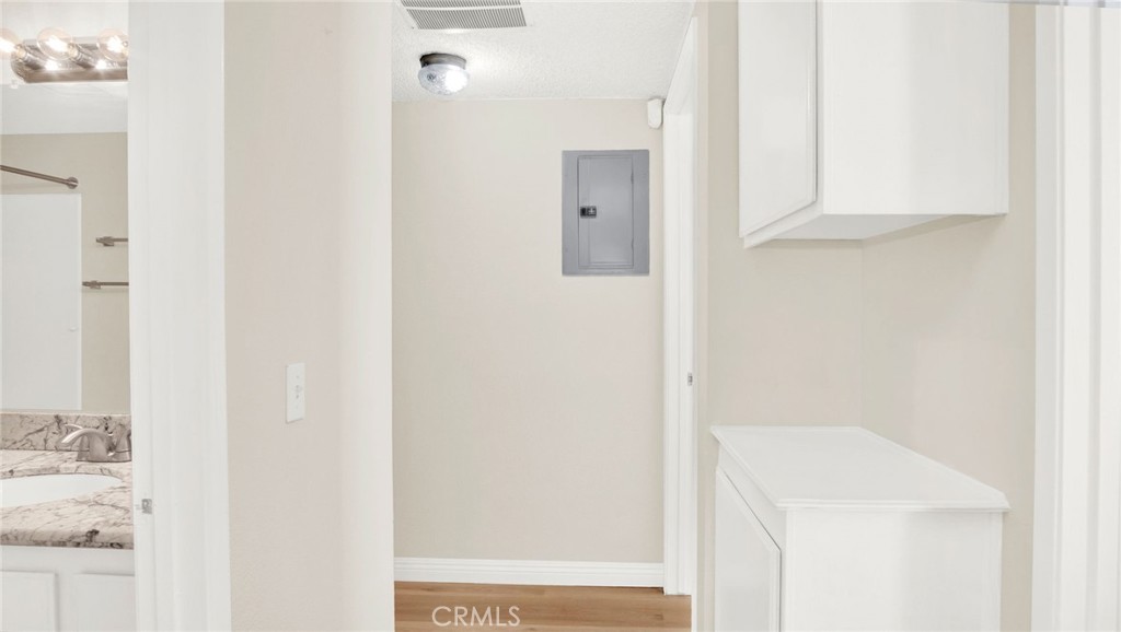 MLS #OC25252700 image #22